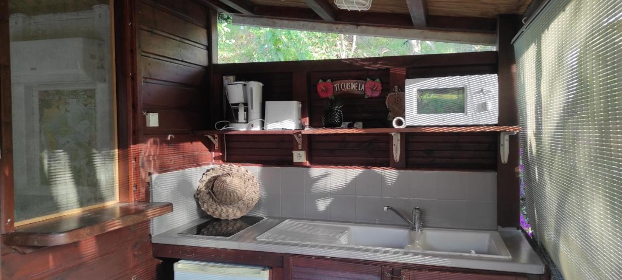 Bungalow Tout Confort Avec Piscine Partagee A 5 Mn De La Mer Saint-Francois  Εξωτερικό φωτογραφία